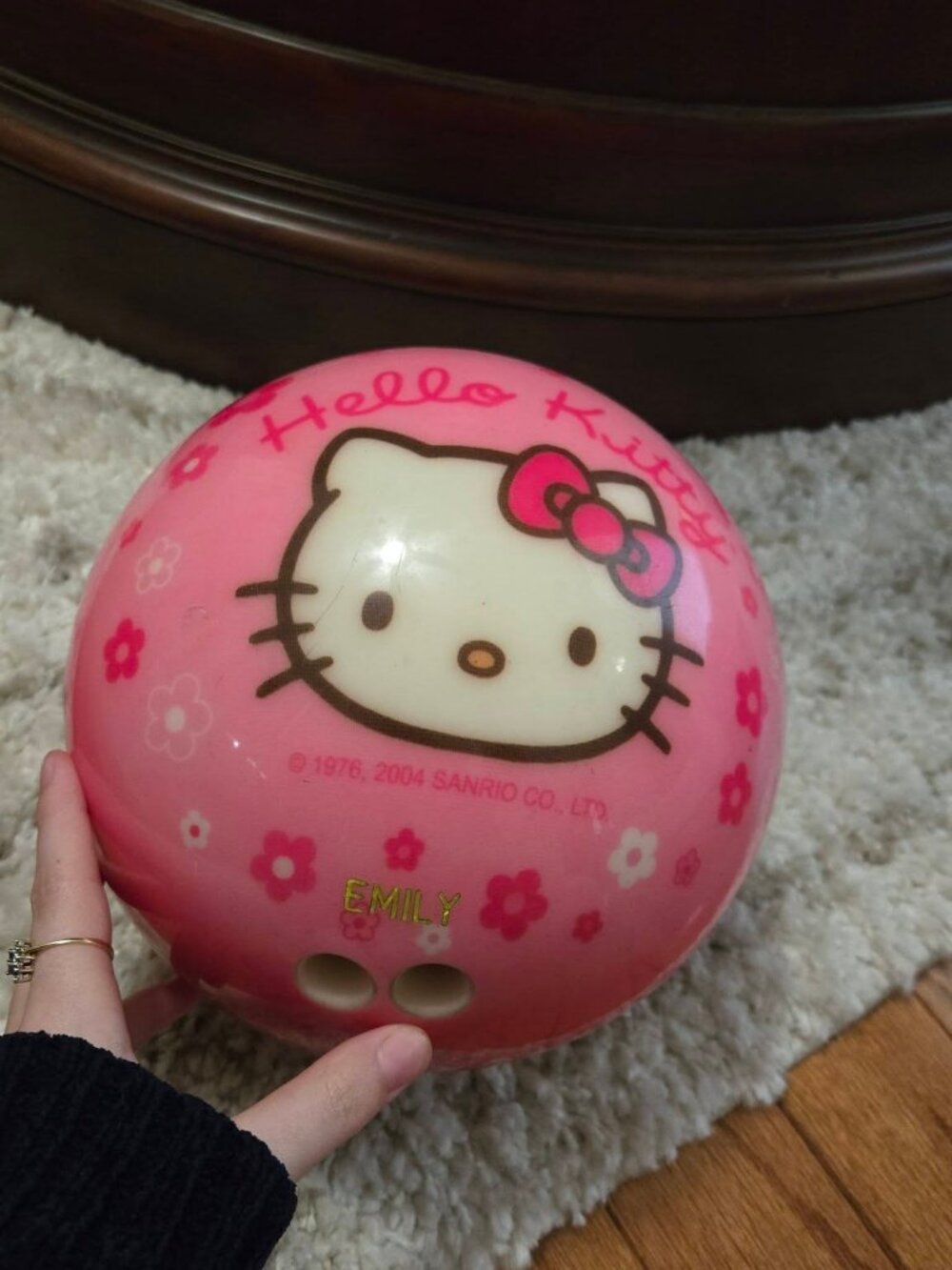 Vintage Y2K Hello Kitty Brunswick Viz-A-Ball Bowling Ball